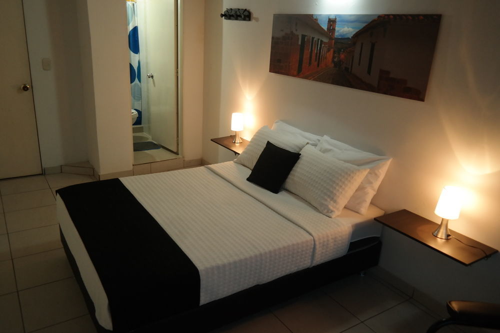 Otono Hostel San Gil Exterior photo