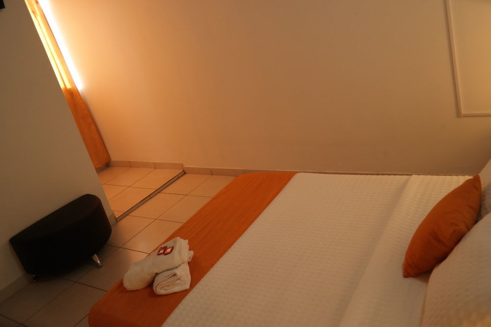Otono Hostel San Gil Exterior photo