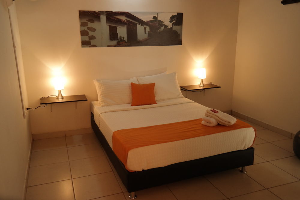 Otono Hostel San Gil Exterior photo